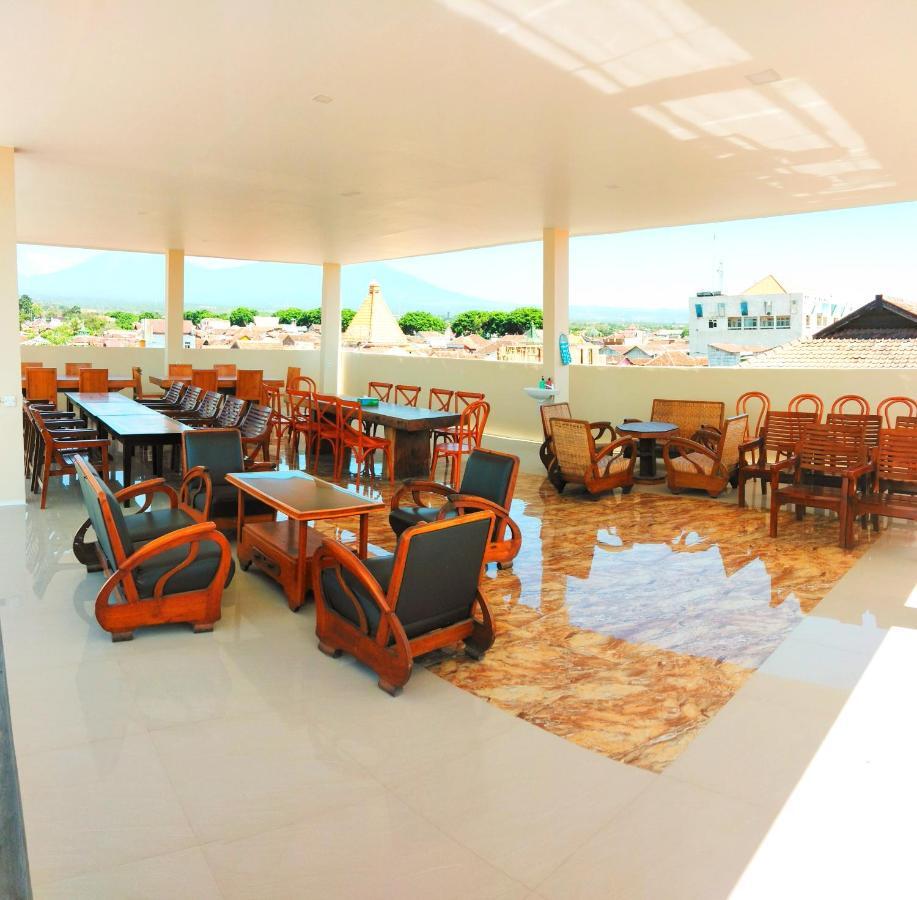 בניוואנגי Bluefire Homestay Syariah מראה חיצוני תמונה