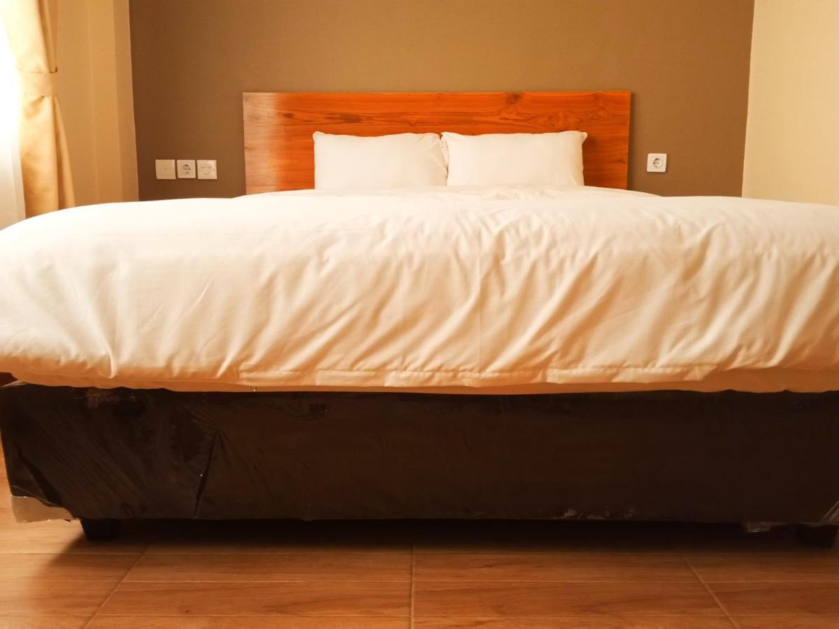 בניוואנגי Bluefire Homestay Syariah מראה חיצוני תמונה
