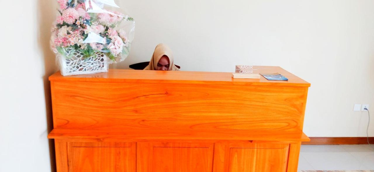 בניוואנגי Bluefire Homestay Syariah מראה חיצוני תמונה