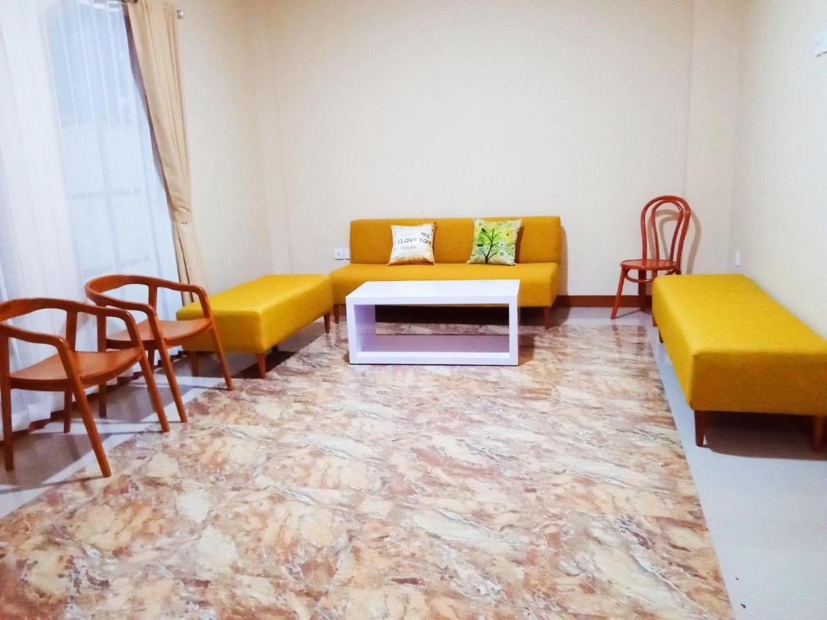 בניוואנגי Bluefire Homestay Syariah מראה חיצוני תמונה